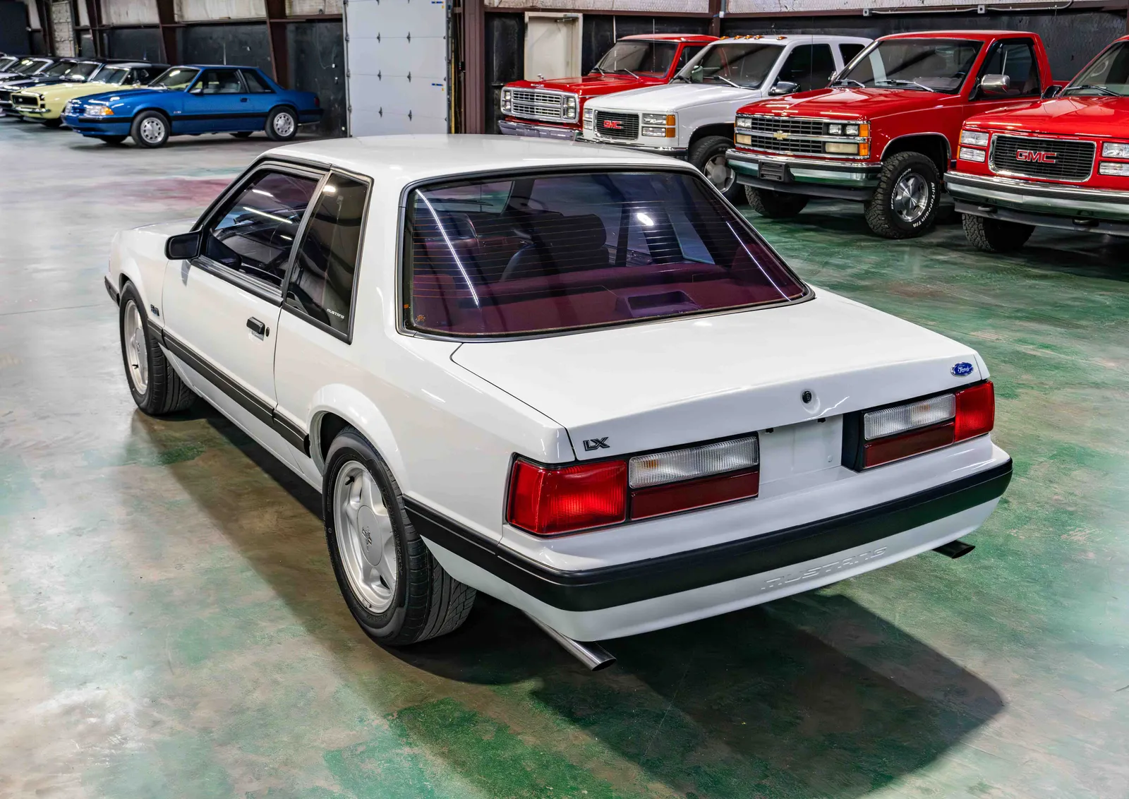 2_1991-Ford-Mustang-Oxford White-107446--35.jpg